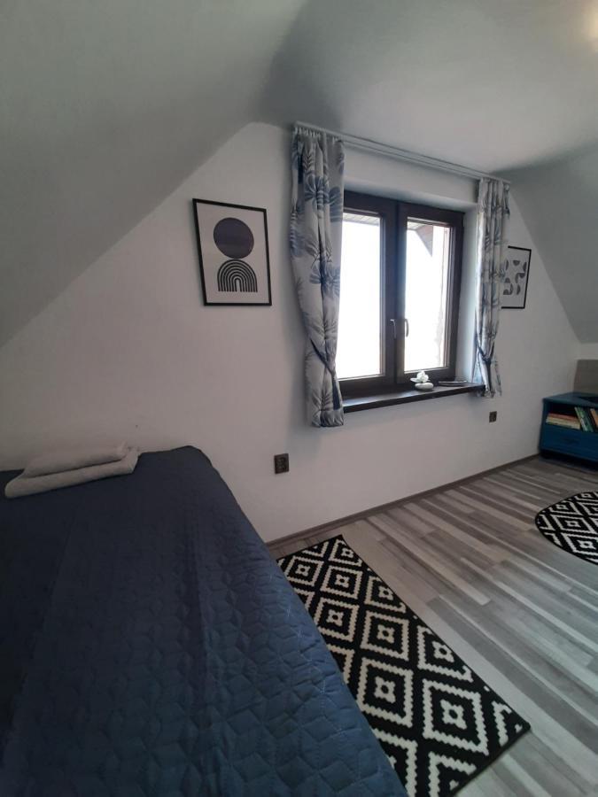 Grapeline Guesthouse Chotin Exterior photo